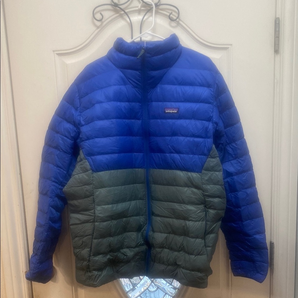 Patagonia men’s down jacket